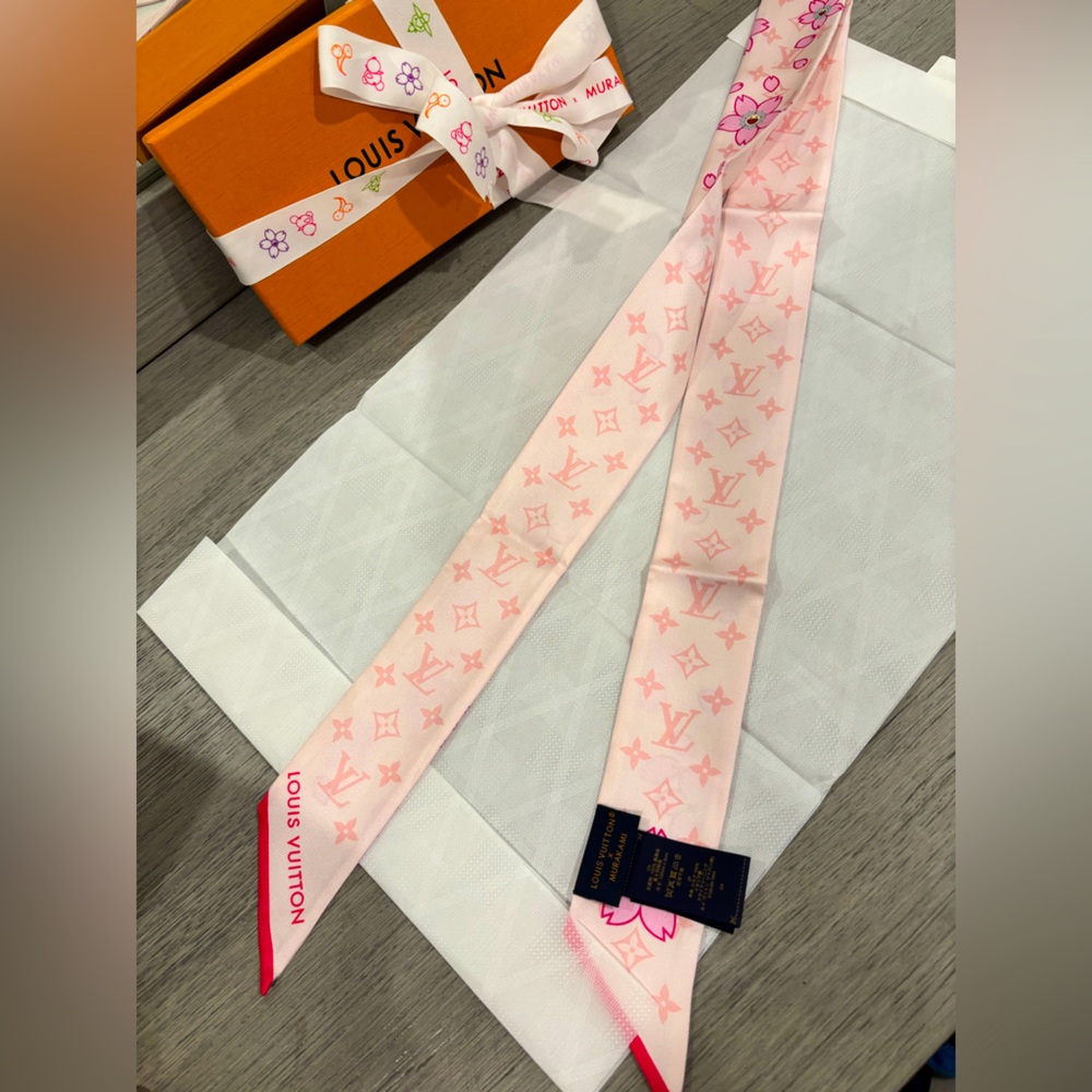 ***SOLD*** Louis Vuitton x Murakami 2025 Cherry Blossom Pink Bandeau Scarf- NIB - Picture 11 of 14